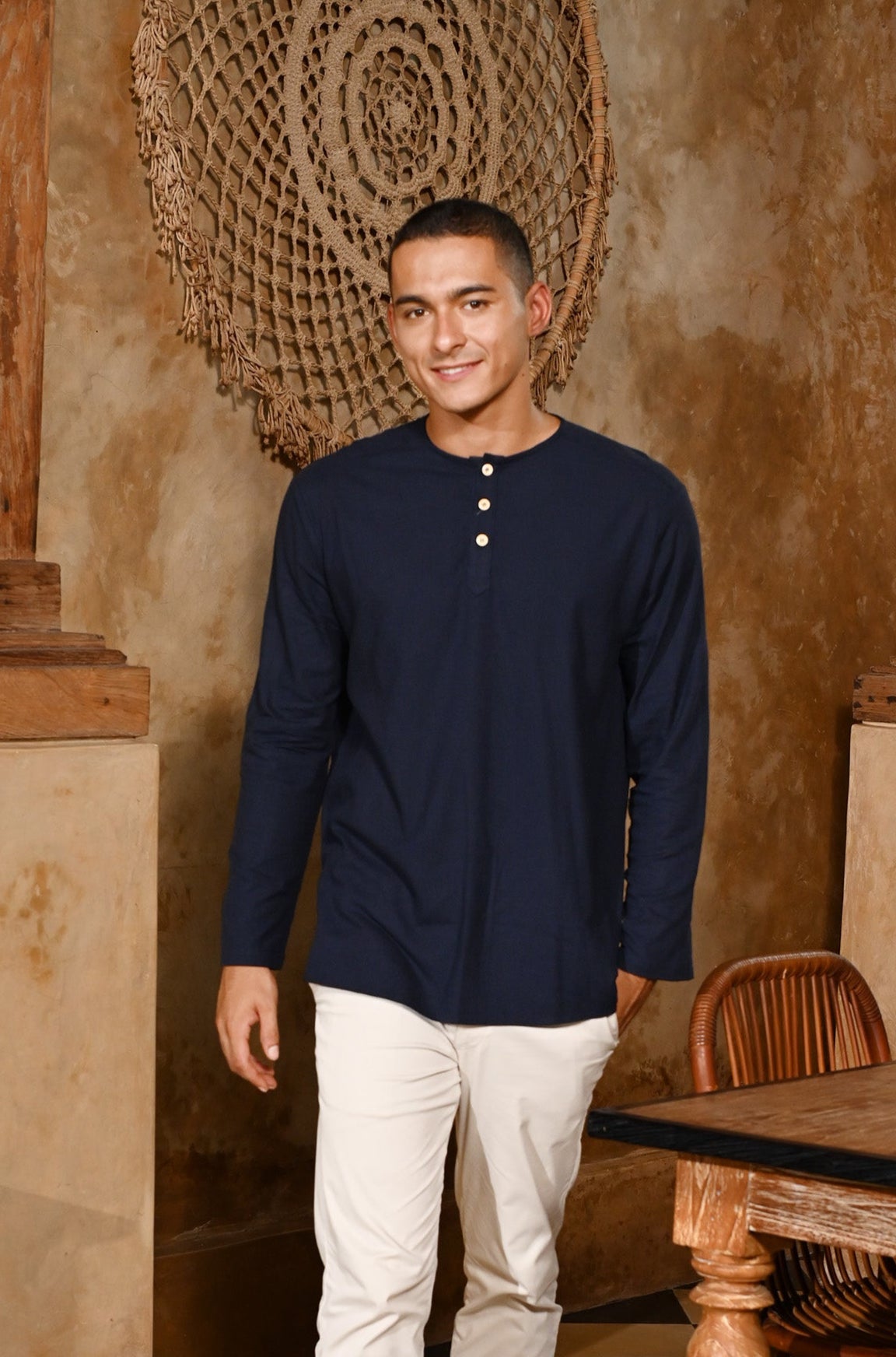 The Nusantara Collection Men Long Sleeve Kurta Navy Blue