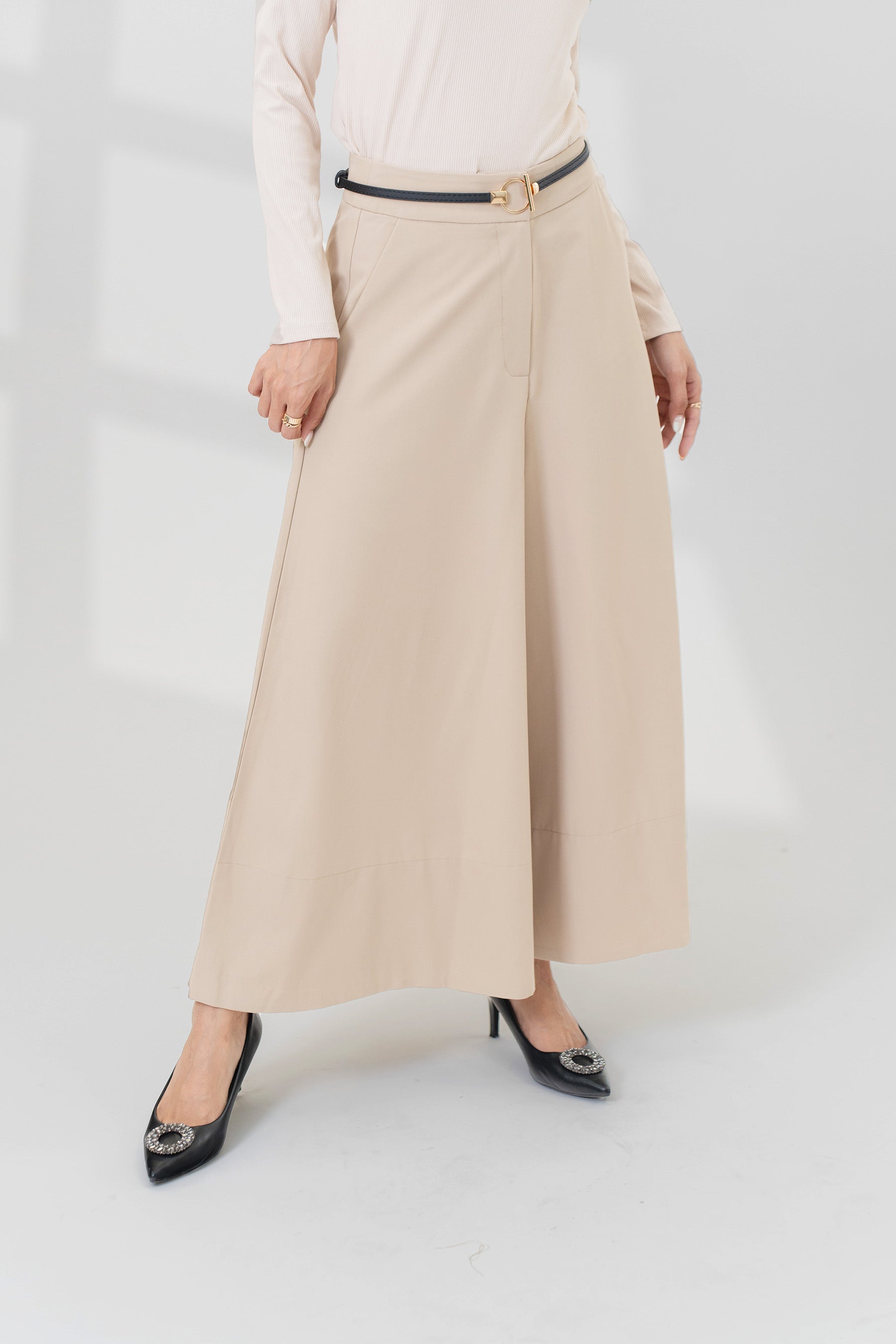 The Office Runway Women Flare Cut Pants Brown