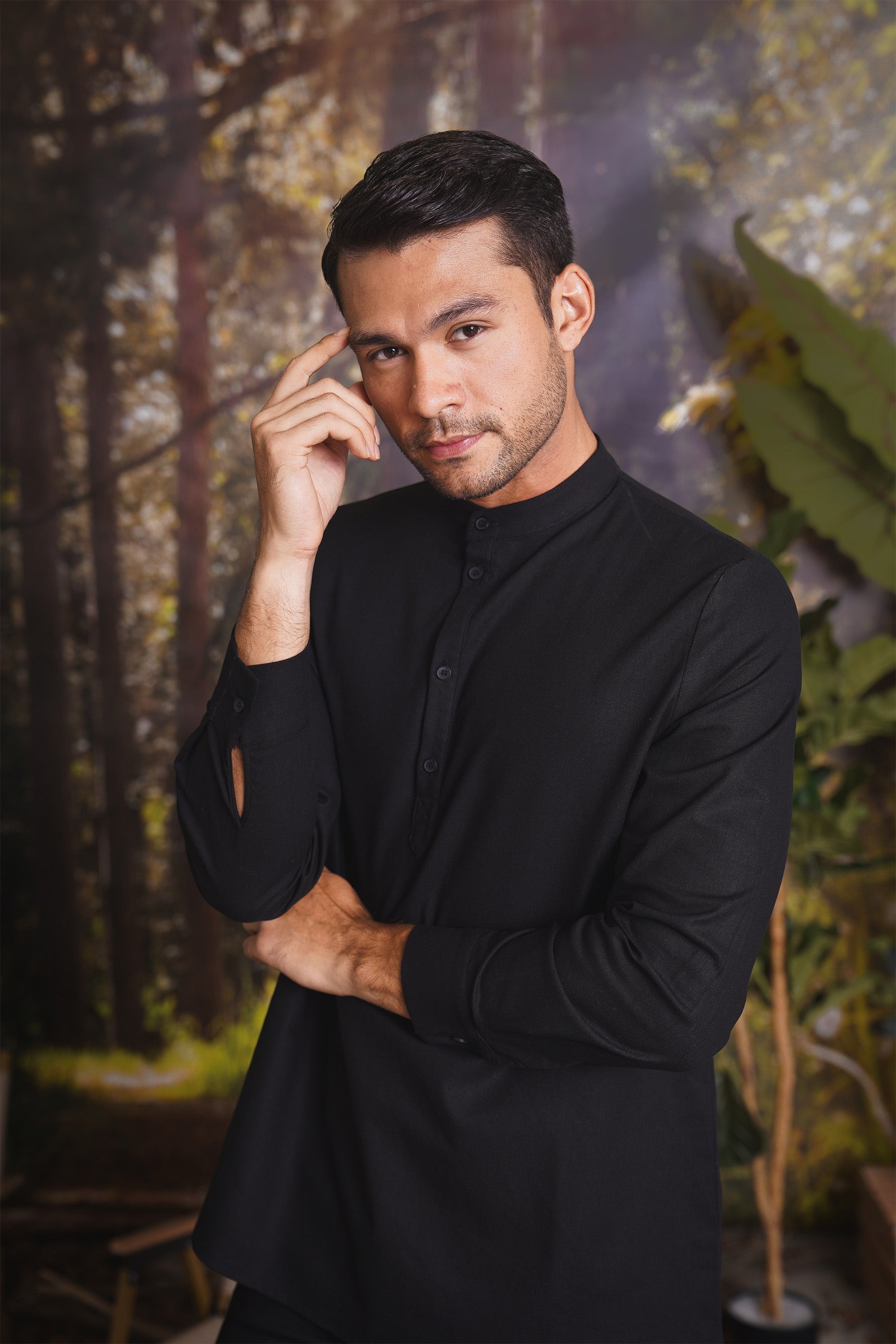 The Rimba Raya Men Collar Kurta Black