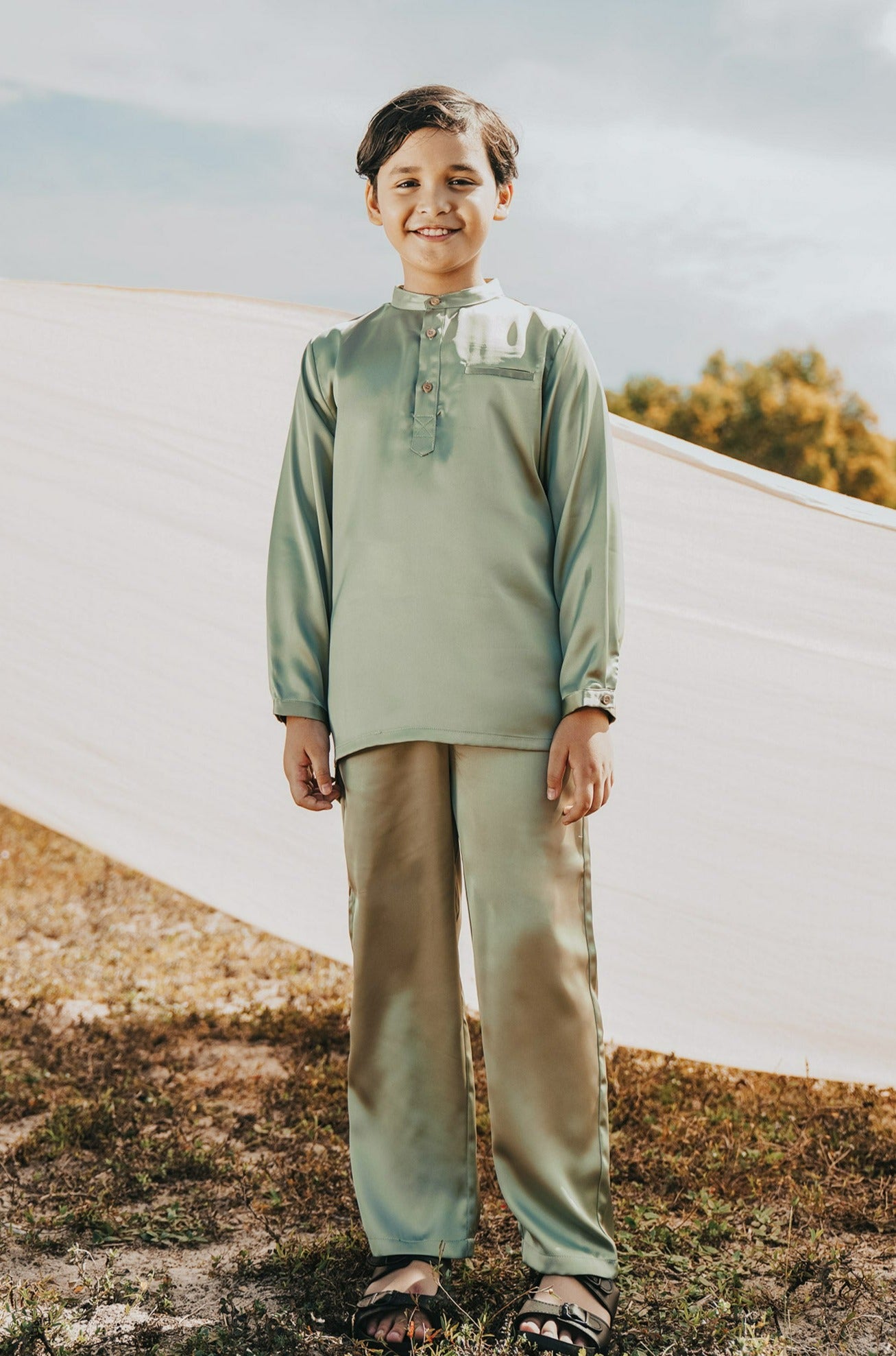 baju raya family sedondon kids boy baju melayu satin matcha green