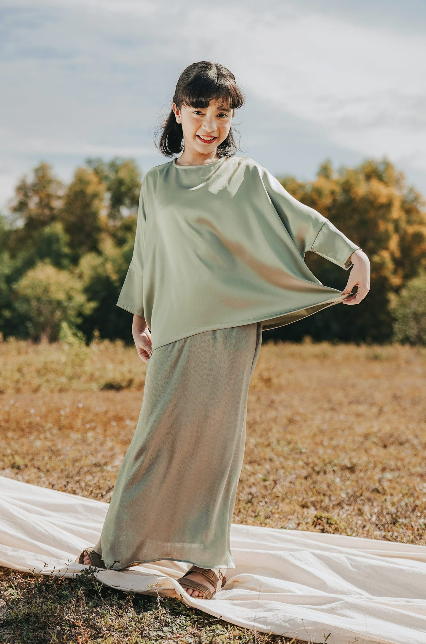 one set girl kaftan satin long sleeve eid raya kenduri event wear 