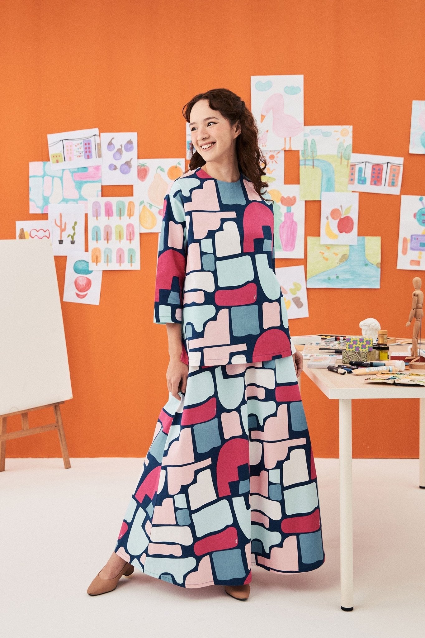 The Arte Women Flare Skirt Picasso Print - Umbi