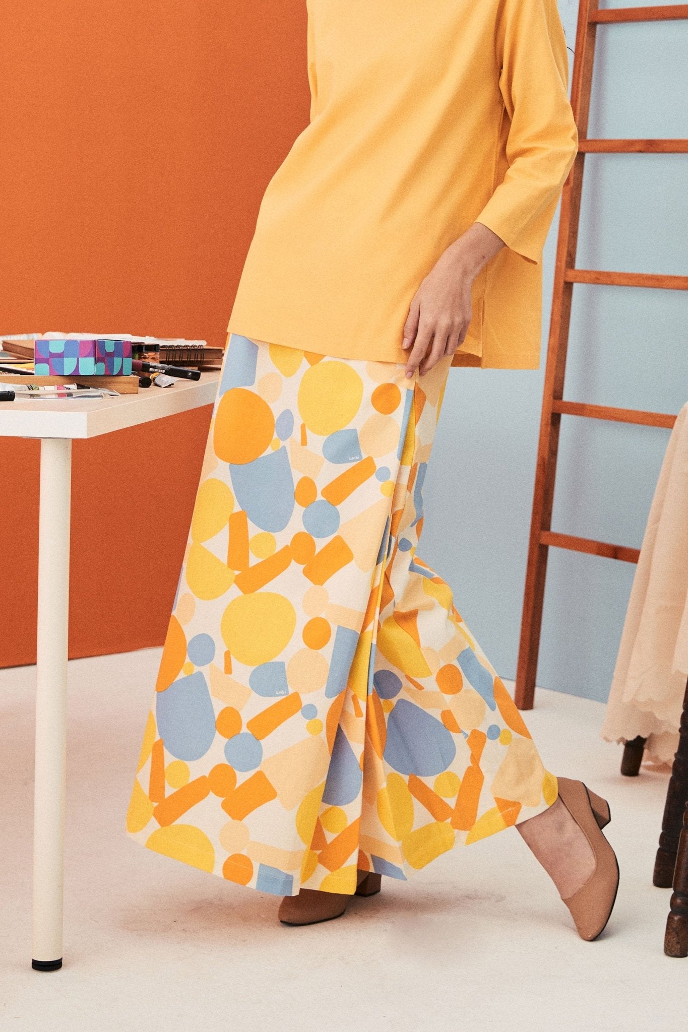 The Arte Women Folded Skirt Starry Print - Umbi