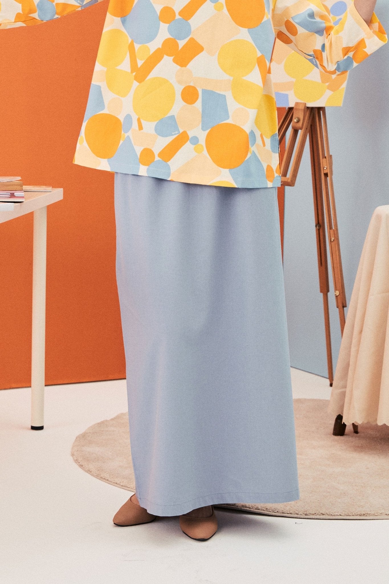 The Arte Women Folded Skirt Stone Blue - Umbi