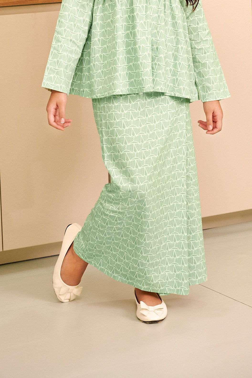 The Breakfast Club Girl Classic Skirt Pandan Print - Umbi
