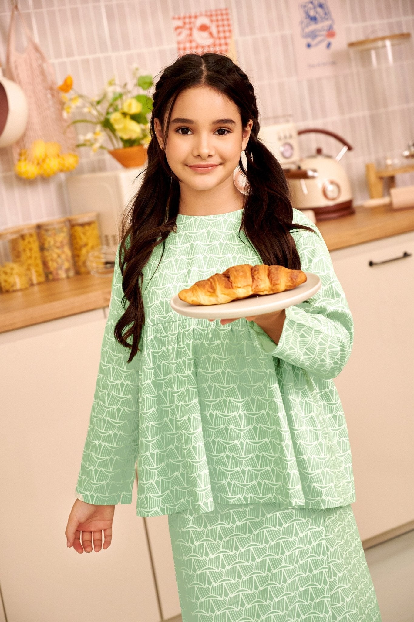 The Breakfast Club Girl Ruffles Top Pandan Print - Umbi