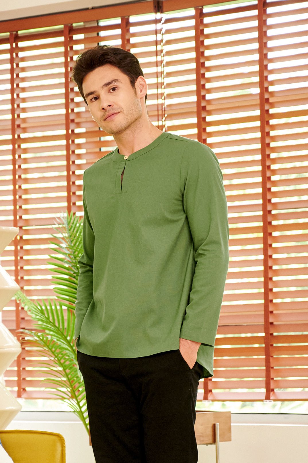 The Breakfast Club Men Teluk Belanga Pine Green - Umbi