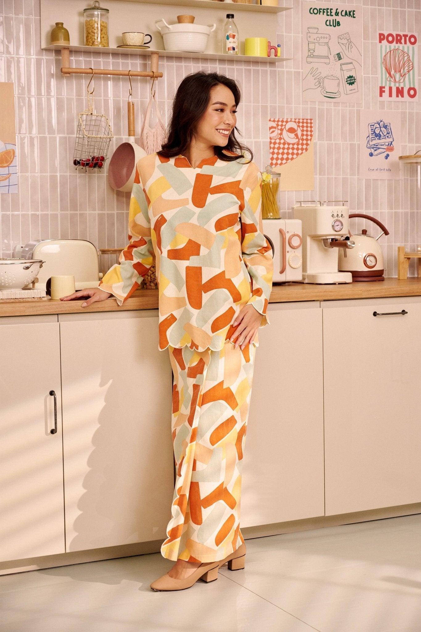 The Breakfast Club Women Classic Skirt with Scallop Embroidery Marmalade Print - Umbi