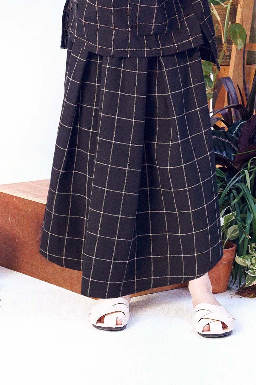 The Bumi Teacup Skirt Checked Black Print - Umbi