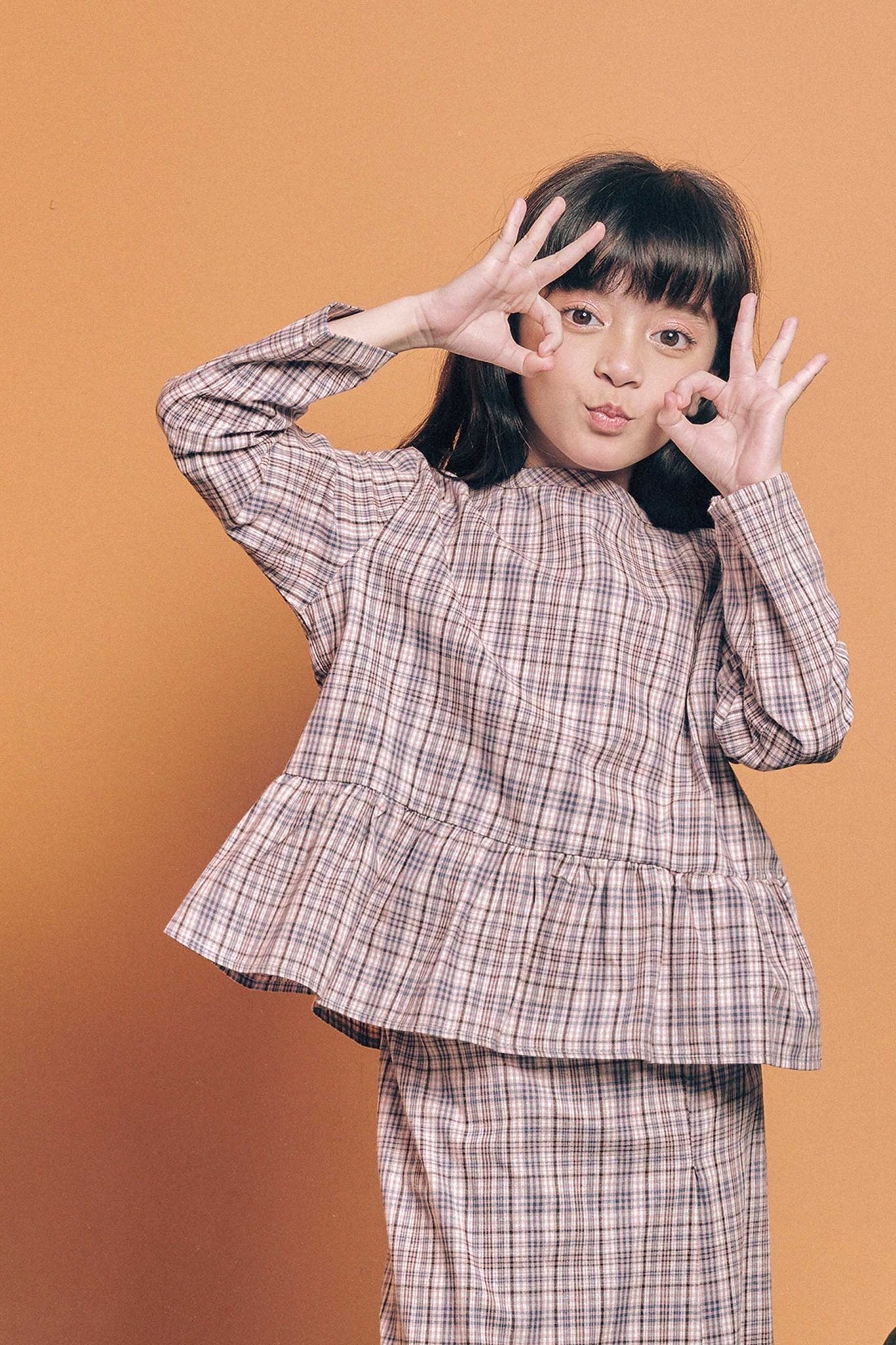 The Cahya Ruffle Blouse Checked Print - Umbi