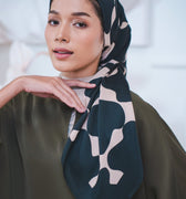 The Canvas Collection Square Scarf Black & Beige Checked Print - Umbi