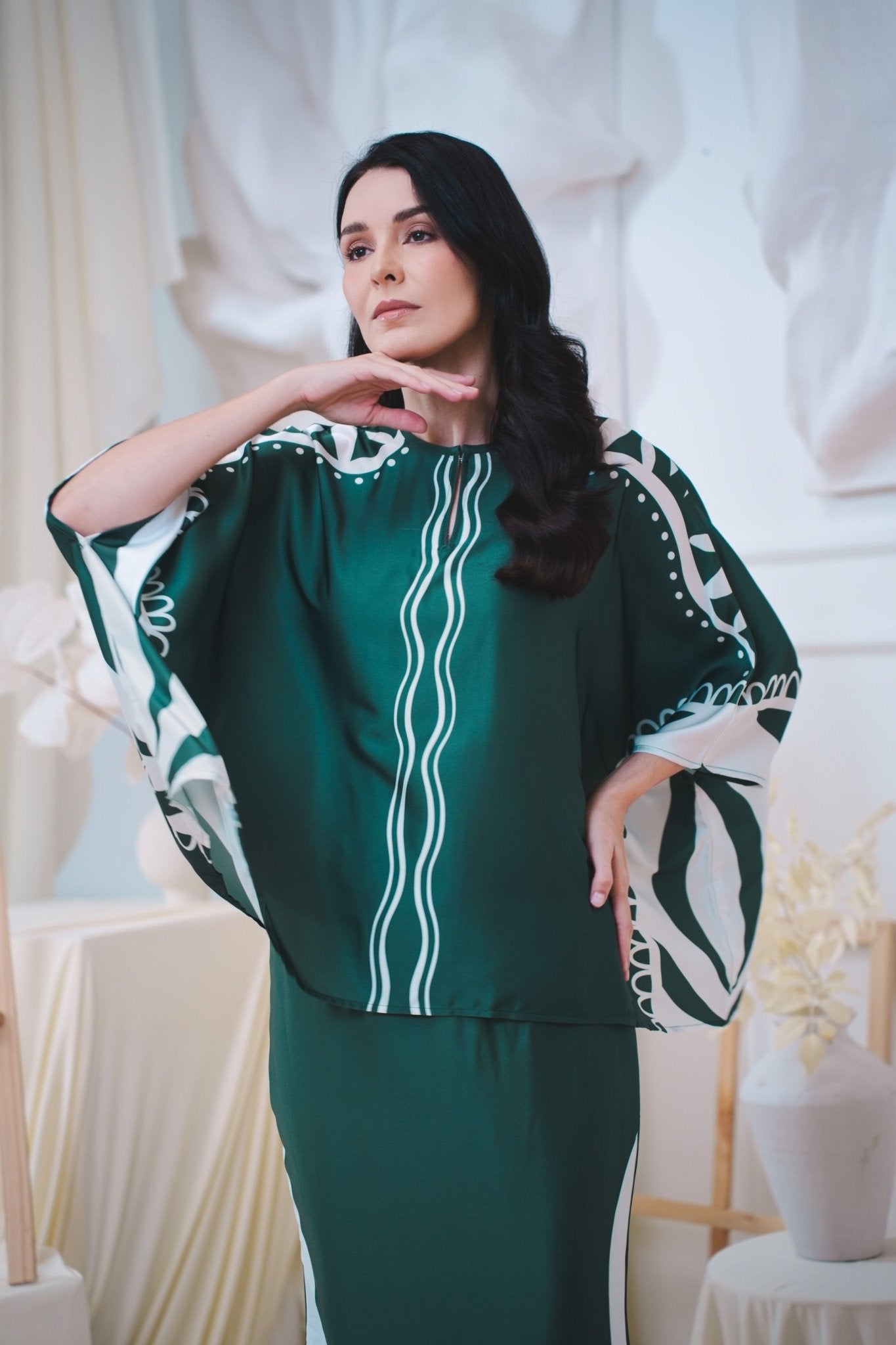 The Canvas Collection Women Saloma Kaftan Set Emerald Green Ivy Print - Umbi