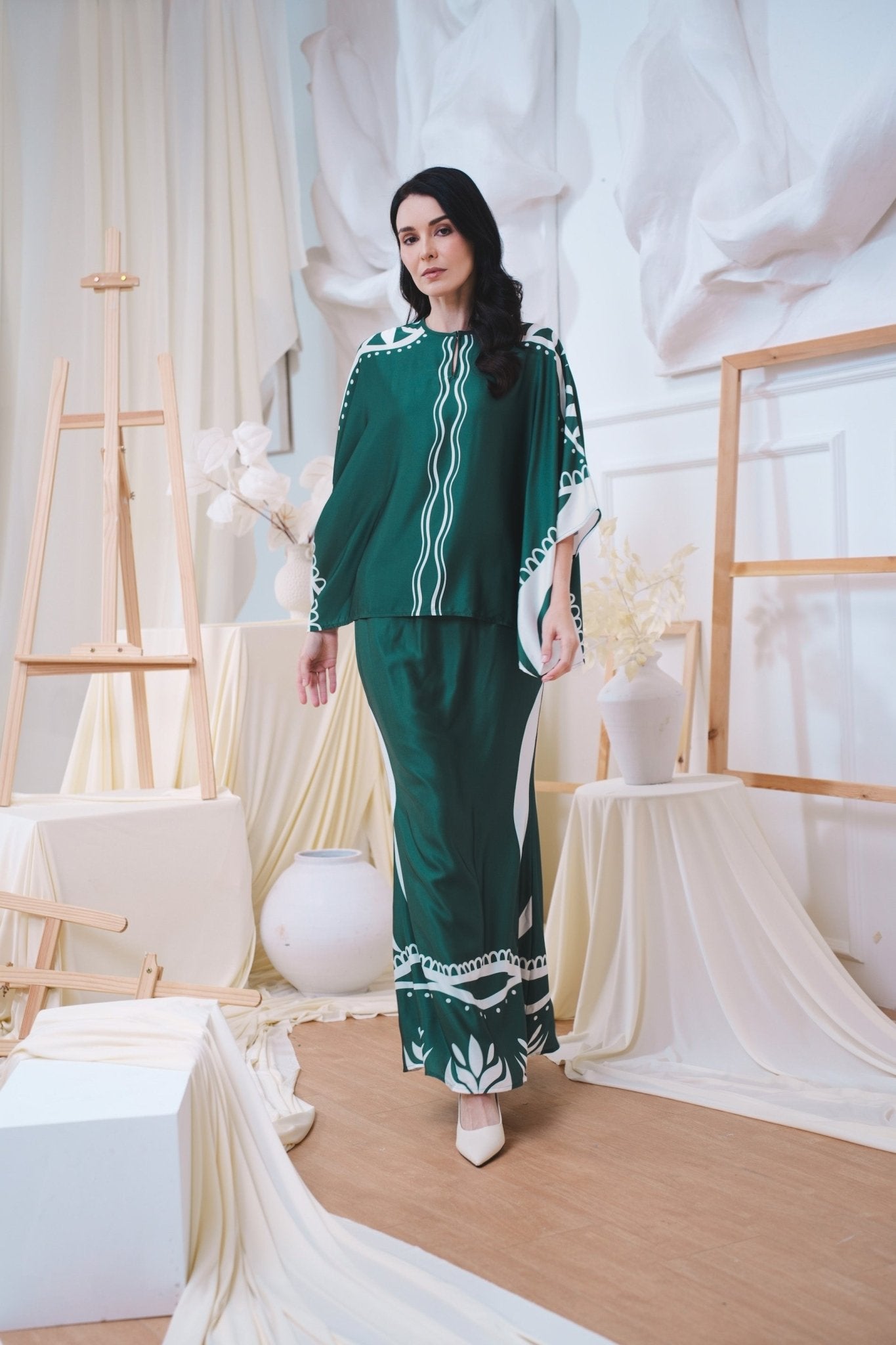 The Canvas Collection Women Saloma Kaftan Set Emerald Green Ivy Print - Umbi