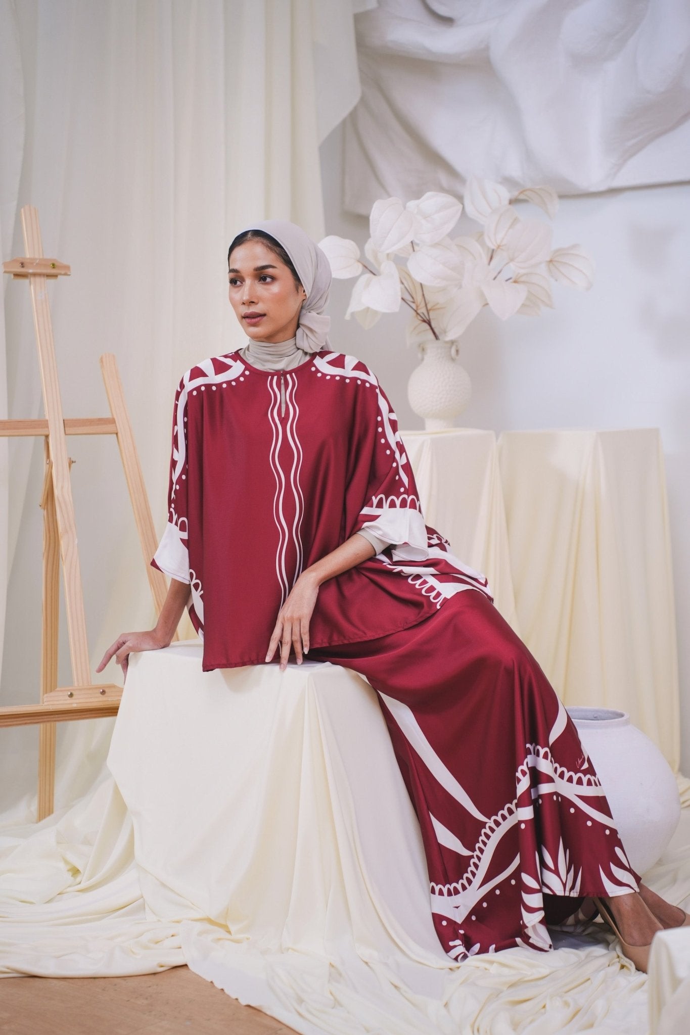 The Canvas Collection Women Saloma Kaftan Set Maroon Ivy Print - Umbi
