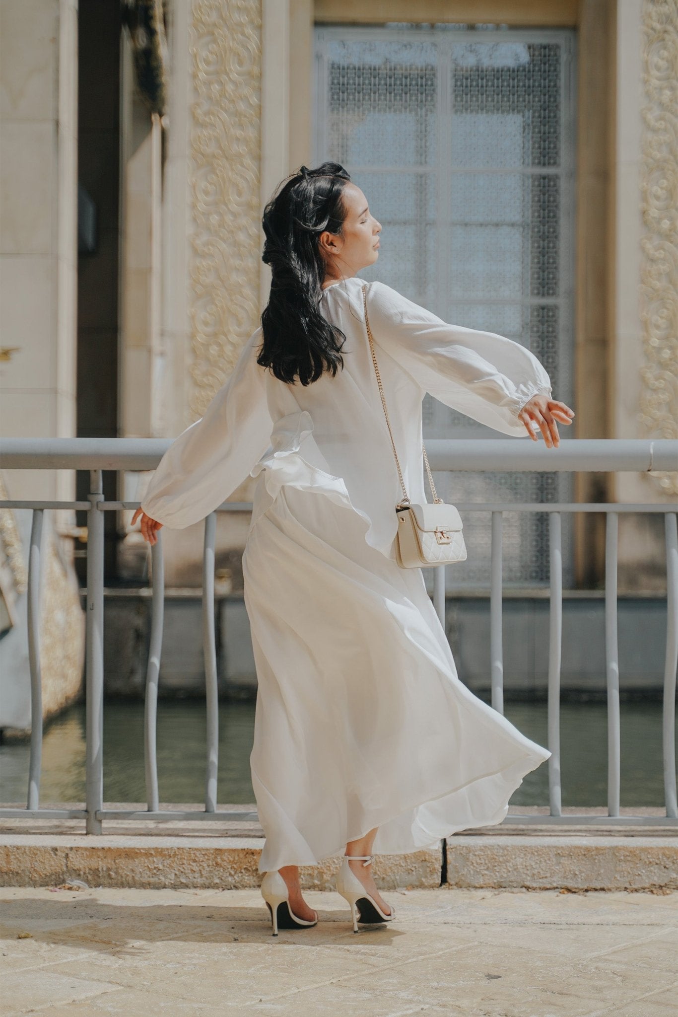 The City Breeze Pt.2 Women Airy Blouse White - Umbi