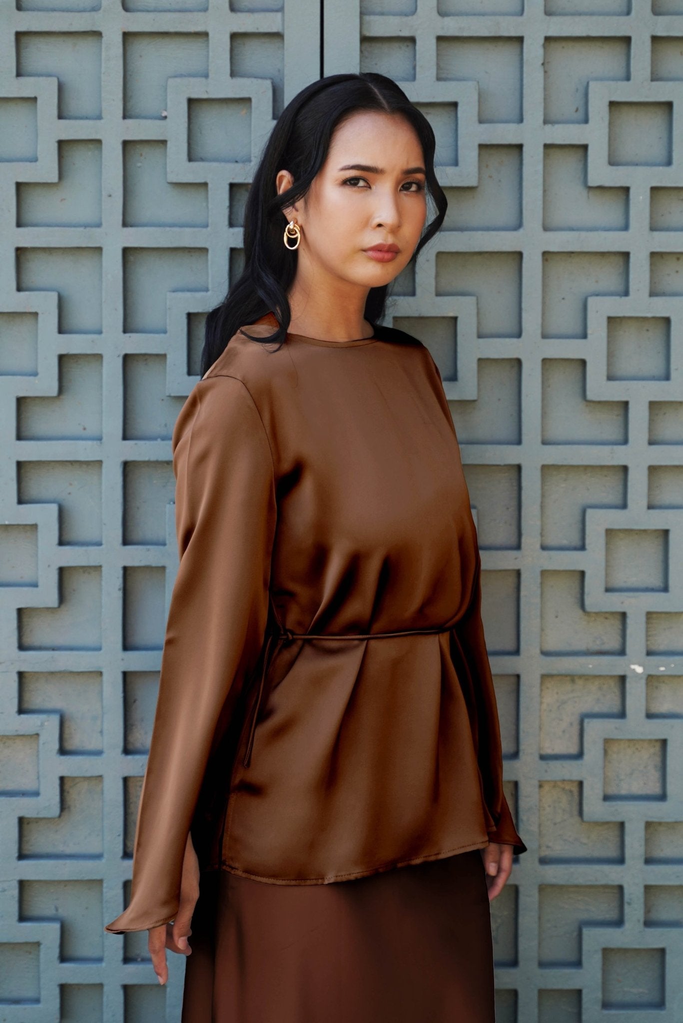 The City Breeze Pt.2 Women Long Sleeves Satin Blouse With Waist String Dark Chocolate - Umbi