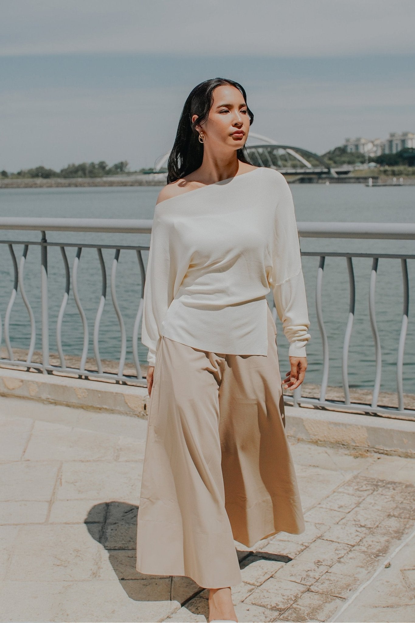 The City Breeze Pt.2 Women Off - Shoulder Knit Top Cream - Umbi