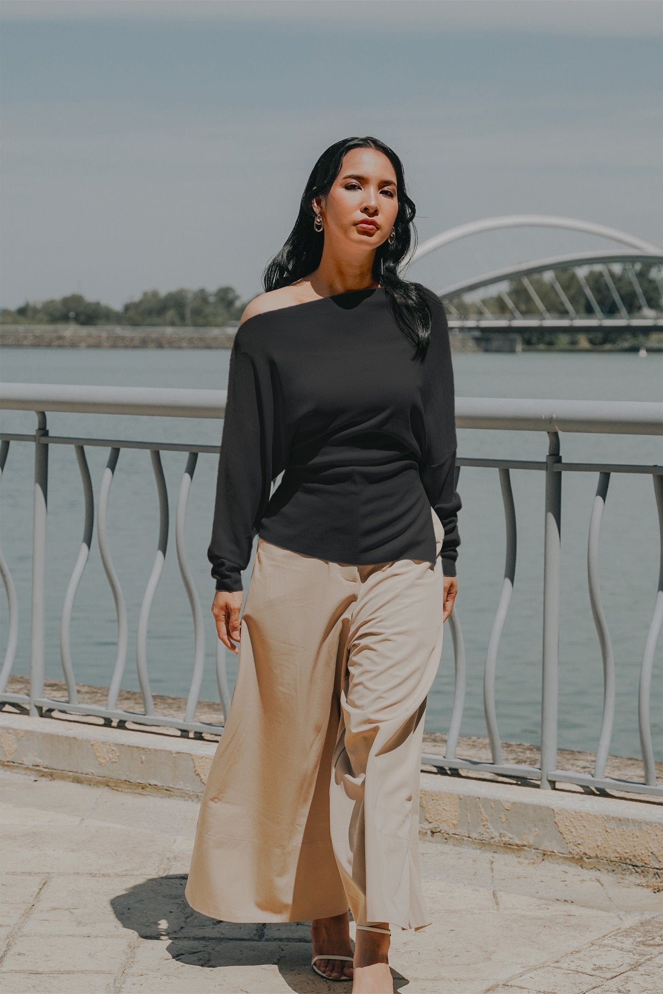 The City Breeze Pt.2 Women Off - Shoulder Knit Top Dark Grey - Umbi