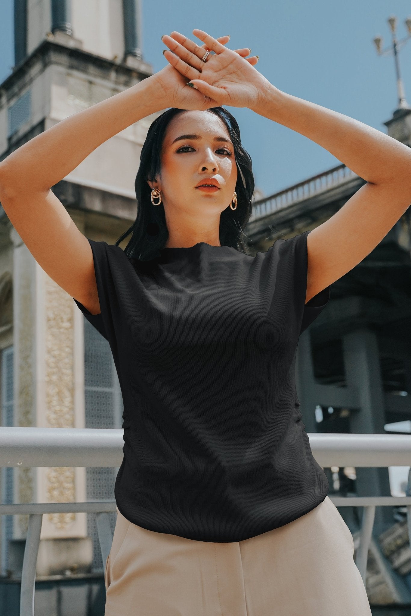 The City Breeze Pt.2 Women Short Sleeves Knit Top Dark Chocolate - Umbi