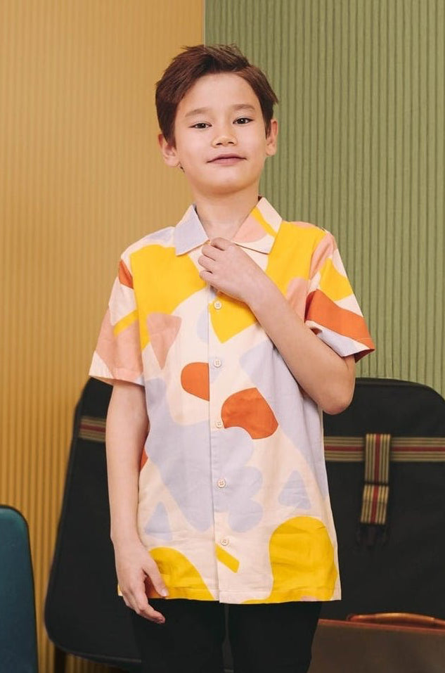 The Early Check - in Collection Boy Hawaii Shirt in Playroom Print - Umbi