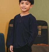 The Early Check - in Collection Boy Teluk Belanga in Midnight Blue - Umbi