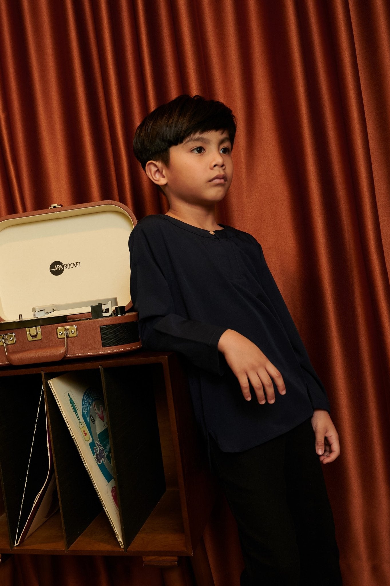 The Early Check - in Collection Boy Teluk Belanga in Midnight Blue - Umbi