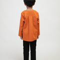 The Early Check - in Collection Boy Teluk Belanga in Orange - Umbi