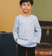 The Early Check - in Collection Boy Teluk Belanga in Snowflake Print - Umbi
