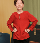 The Early Check - in Collection Boy Teluk Belanga in Terracotta - Umbi