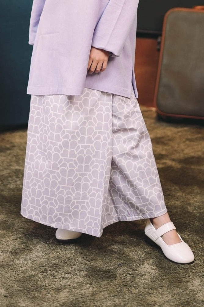 The Early Check - in Collection Girl Classic Skirt in Ballroom Print - Umbi