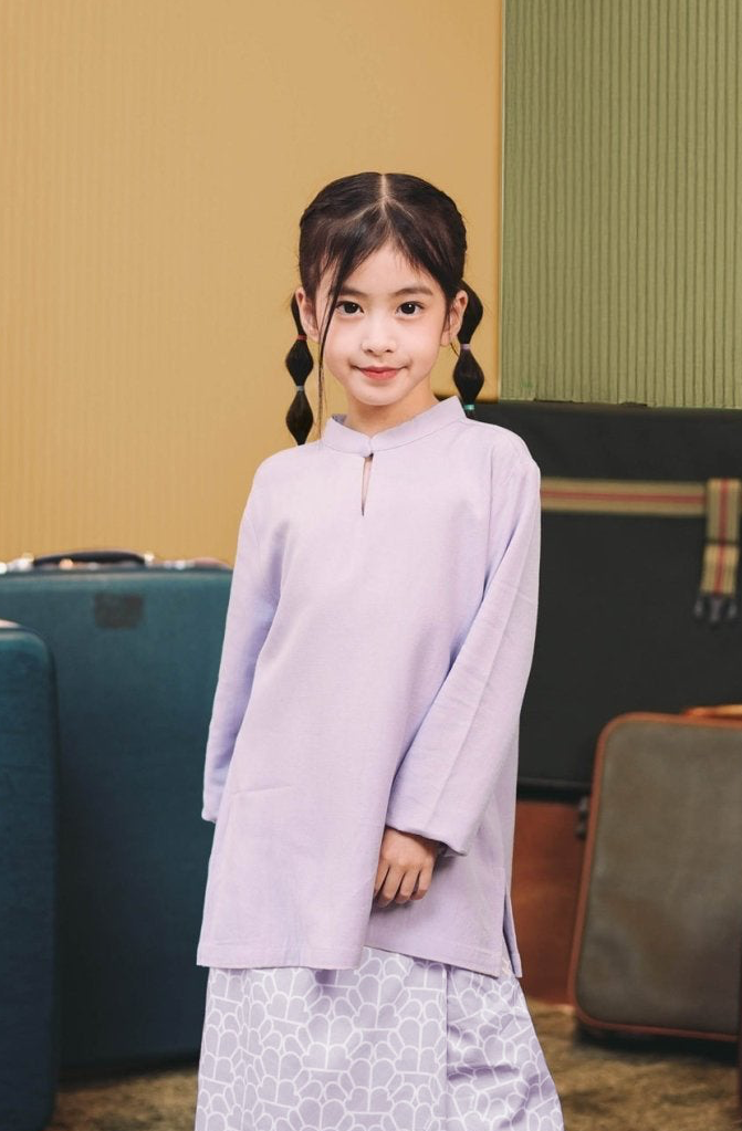 The Early Check-in Collection Girl Mandarin Collar Kurung Top in Lilac