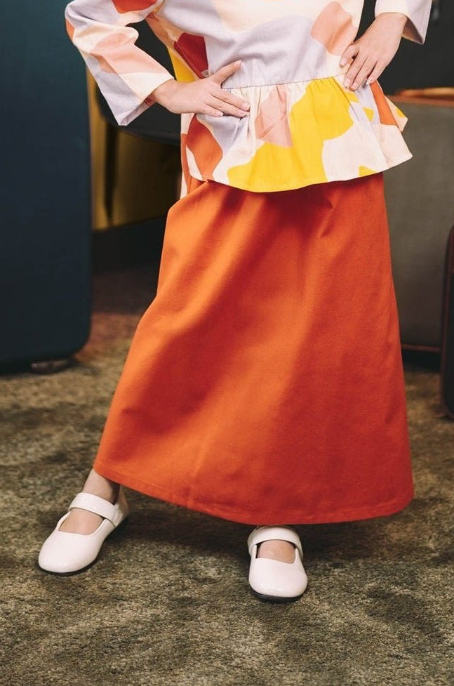 The Early Check - in Collection Girl Classic Skirt in Orange - Umbi