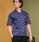 The Early Check - in Collection Men Hawaii Shirt in Ombak Print - Umbi