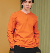 The Early Check - in Collection Men Teluk Belanga in Orange - Umbi