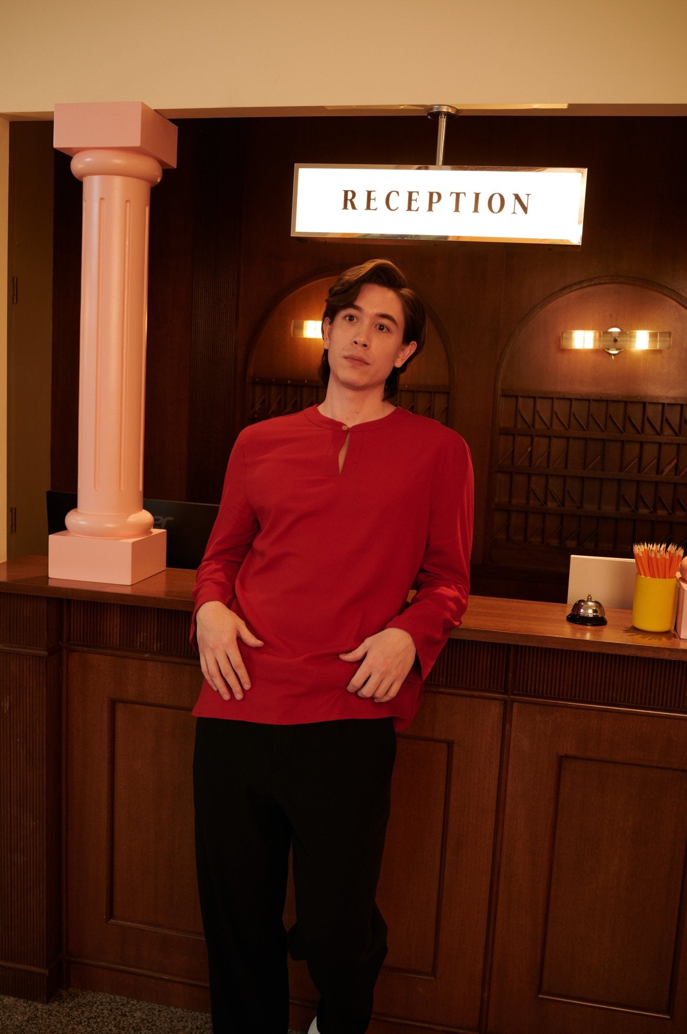 The Early Check - in Collection Men Teluk Belanga in Terracotta - Umbi