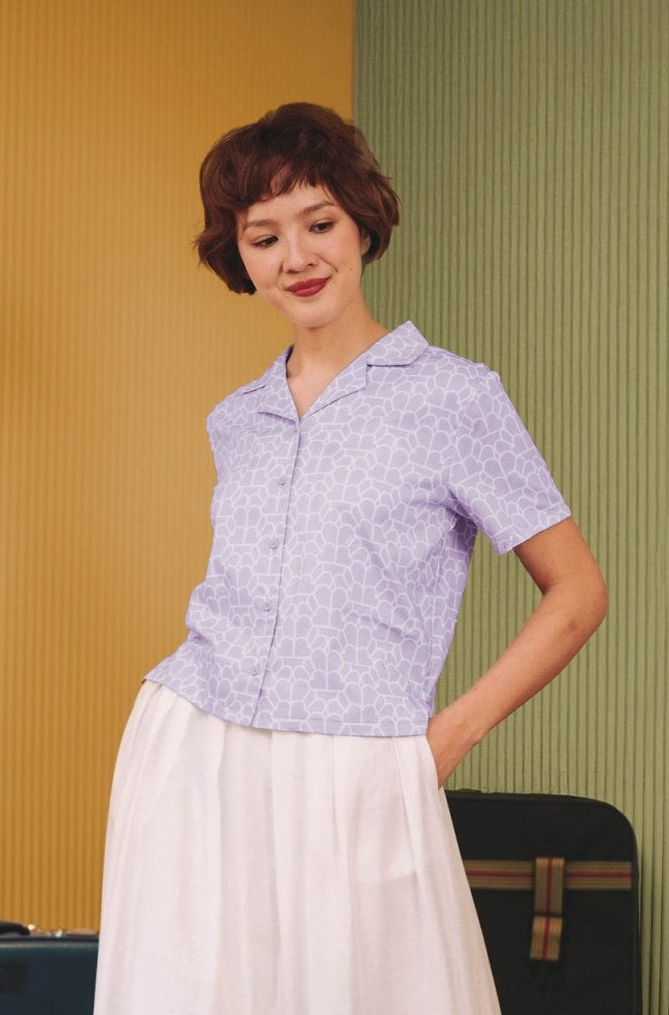 The Early Check-in Collection Women Casual Top in Ballroom Print