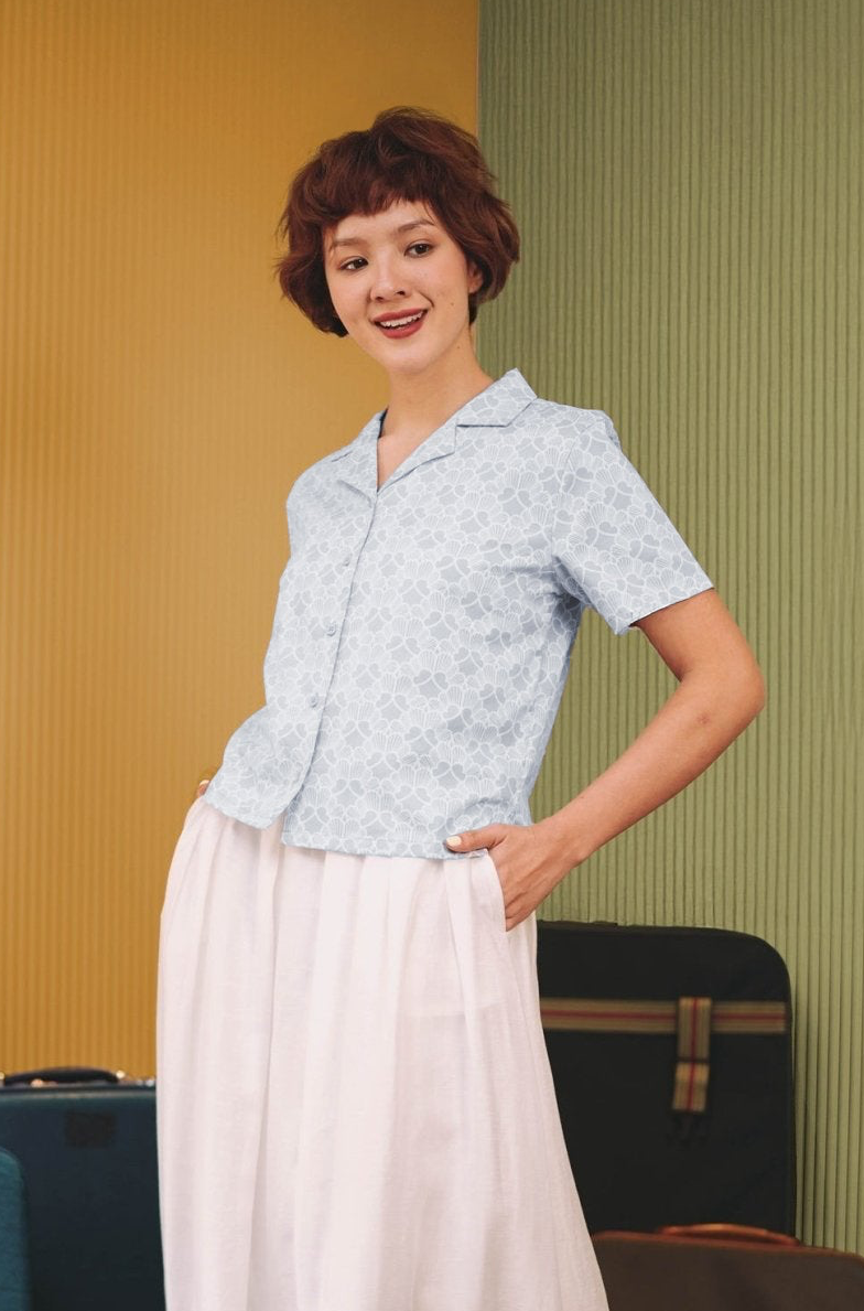 The Early Check-in Collection Women Casual Top in Snowflake Print