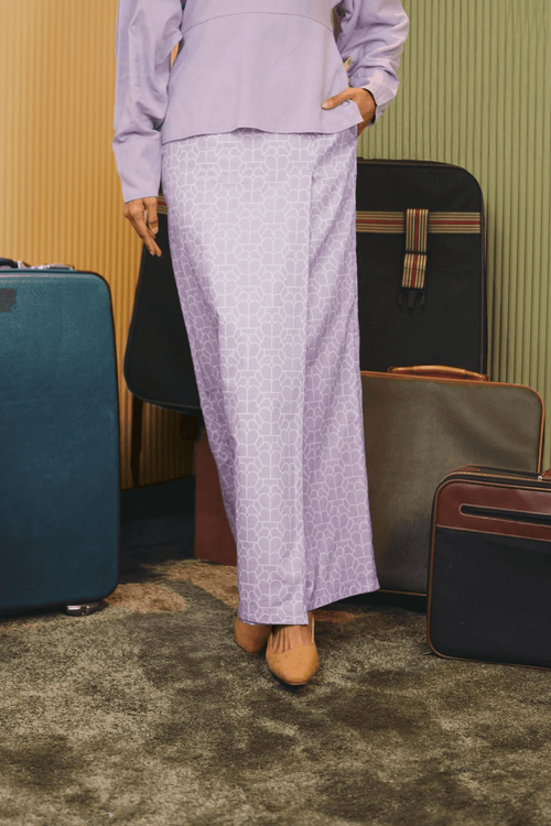 The Early Check-in Collection Women Classic Skirt in Ballroom Print