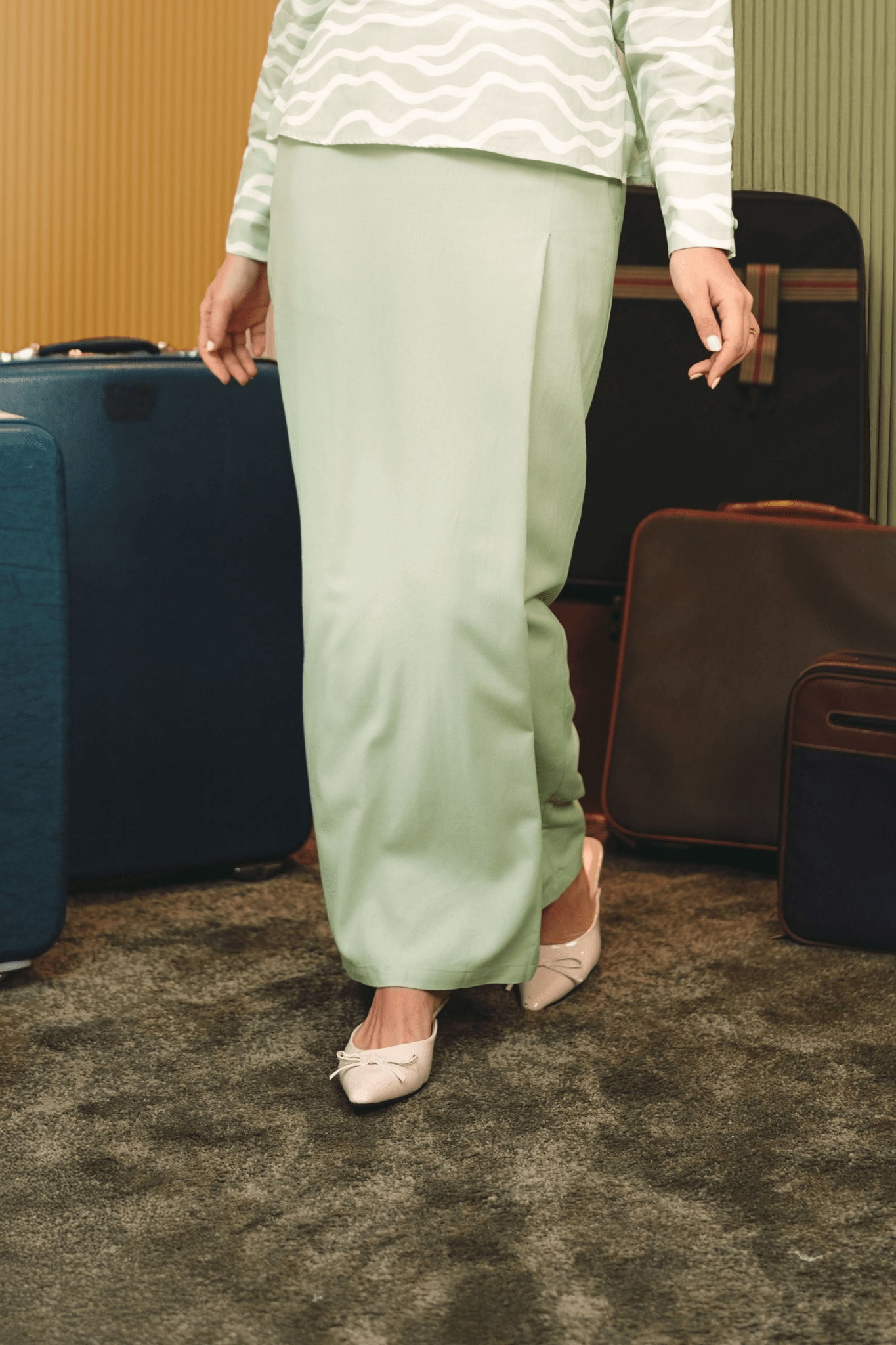 The Early Check - in Collection Women Classic Skirt in Mint Green - Umbi