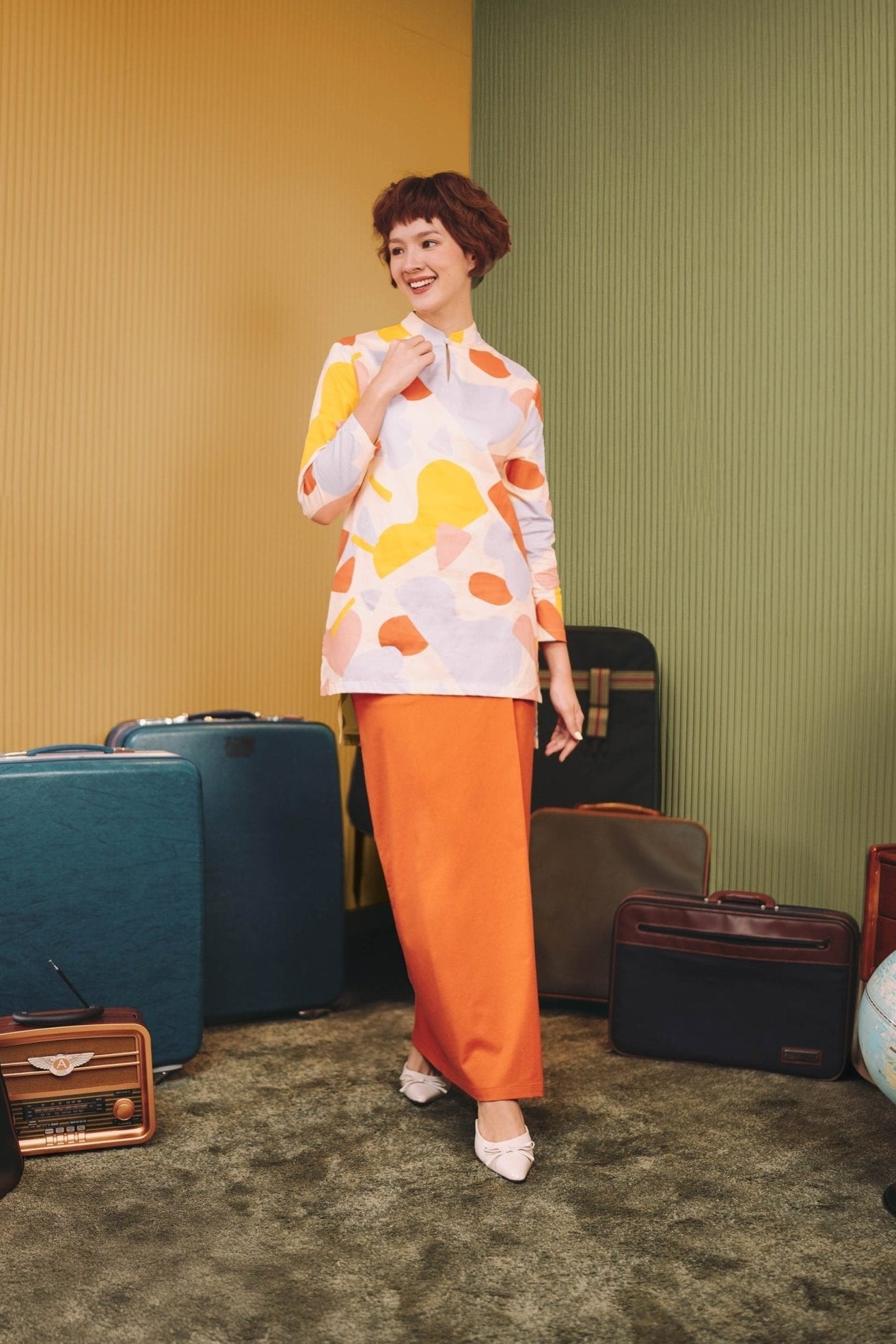 The Early Check - in Collection Women Classic Skirt in Orange - Umbi