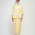 The Early Check - in Collection Women Instant Wrap Skirt in Honeycomb Print - Umbi