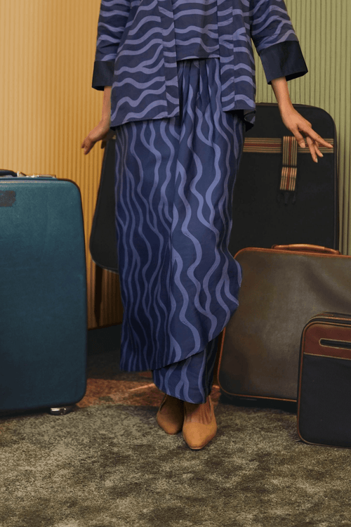 The Early Check-in Collection Women Instant Wrap Skirt in Ombak Print