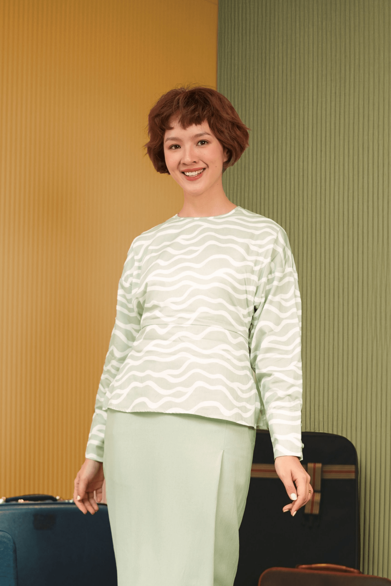 The Early Check - in Collection Women Long Sleeve Fitted Waist Blouse in Meadow Print - Umbi