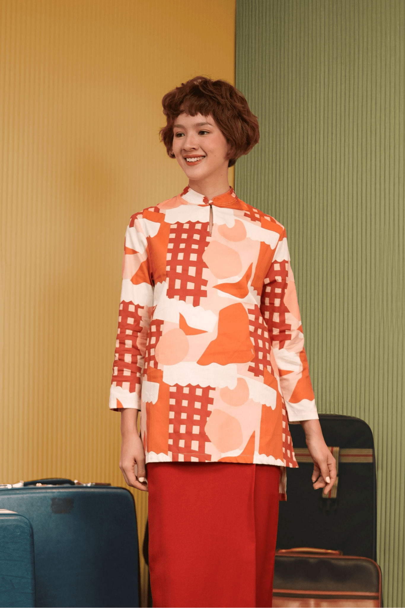 The Early Check - in Collection Women Mandarin Collar Kurung Top in Cranberry Print - Umbi