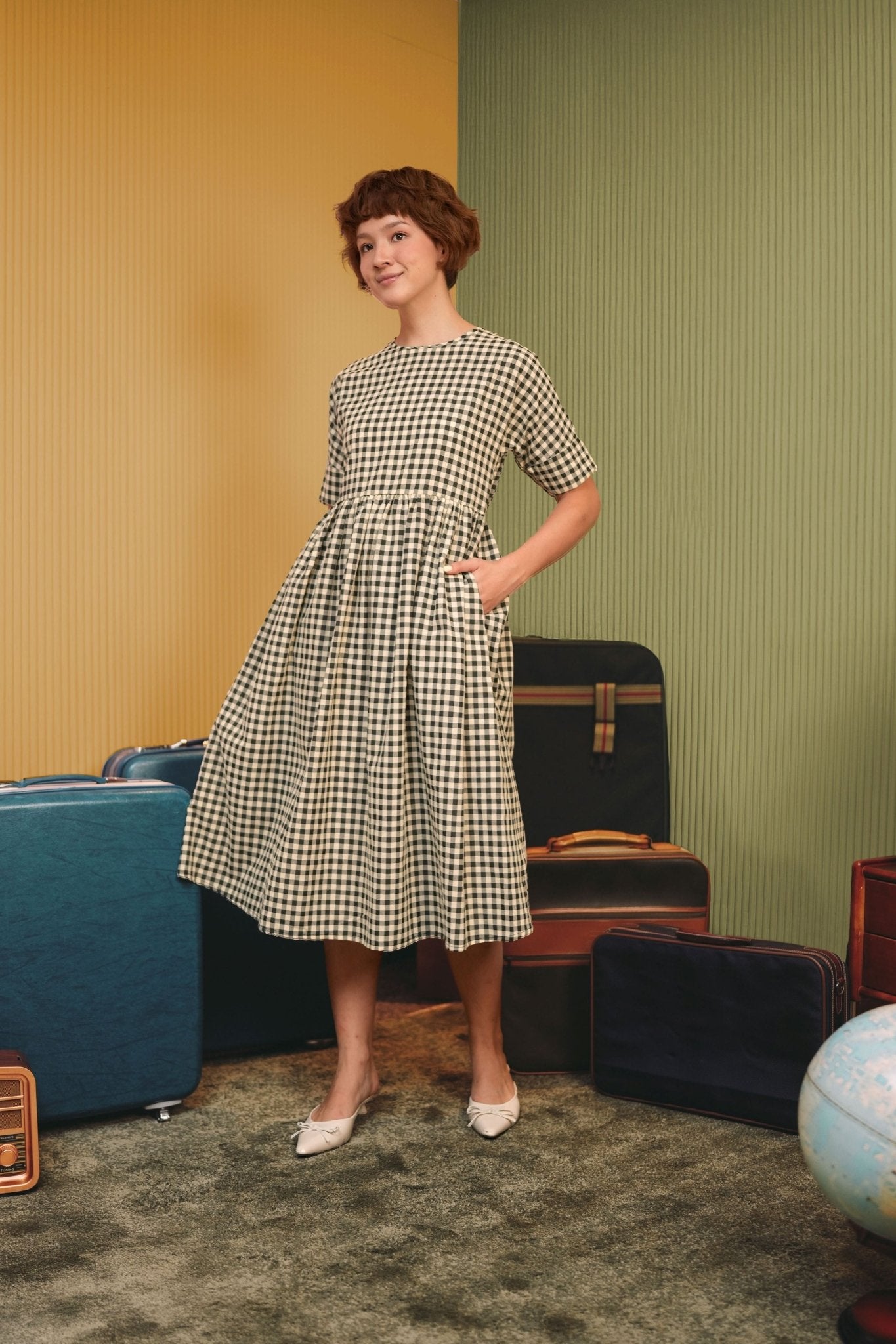 The Early Check - in Collection Women Short Sleeve Midi Flare Dress in Checked Black - Umbi