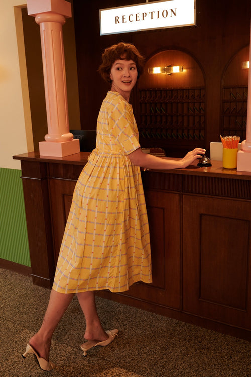 The Early Check-in Collection Women Short Sleeve Midi Flare Dress in Honeycomb Print