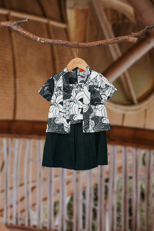 The Embun Collection Baby Girl Kebaya Dress in Black & White Banjaran Print