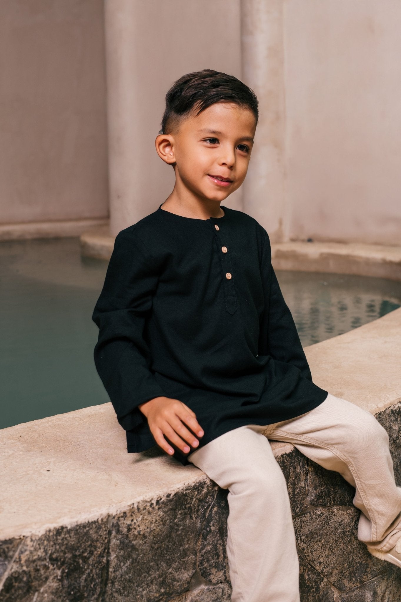 The Embun Collection Boy Kurta in Black - Umbi