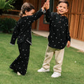 The Embun Collection Boy Kurta in Black Pelita Print - Umbi
