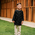 The Embun Collection Boy Kurta in Black Pelita Print - Umbi